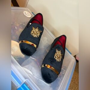 Elegant Black and Gold Men's Loafers